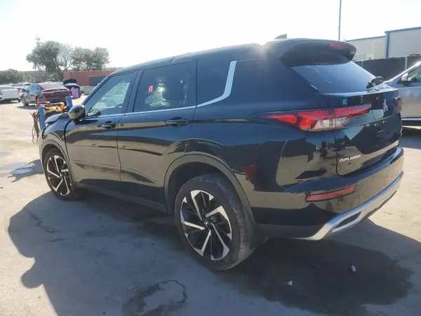 JA4J4VA85RZ059137 2024 MITSUBISHI OUTLANDER - Image 2
