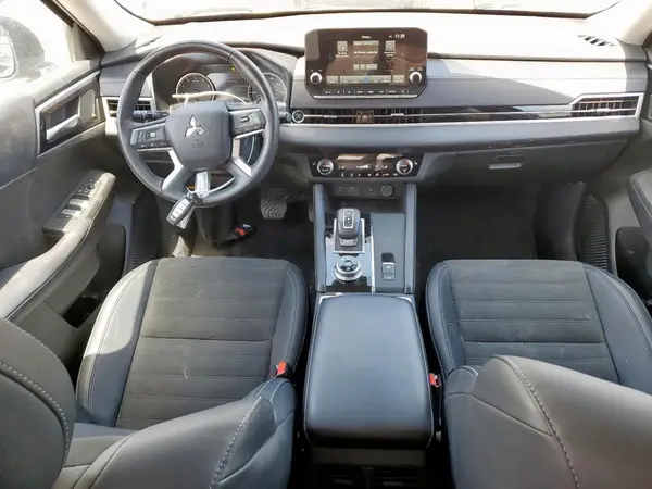 JA4J4VA85RZ059669 2024 MITSUBISHI OUTLANDER - Image 8