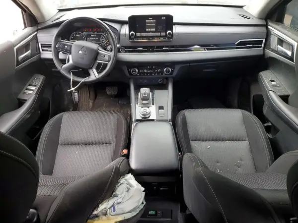 JA4J4VA85RZ611865 2024 MITSUBISHI OUTLANDER - Image 8