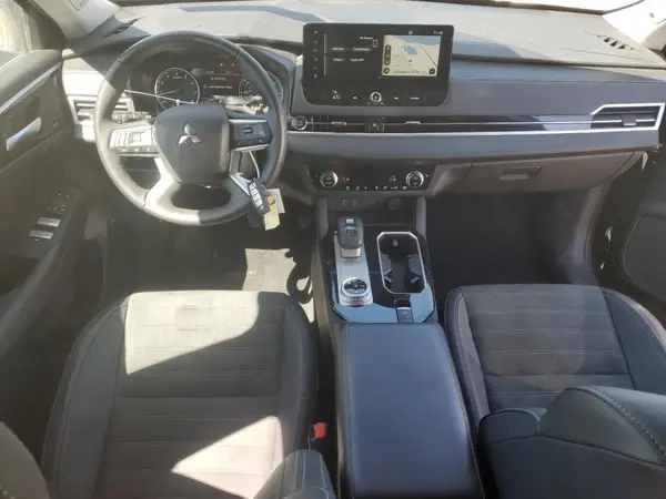 JA4J4VA85SZ019971 2025 MITSUBISHI OUTLANDER - Image 8