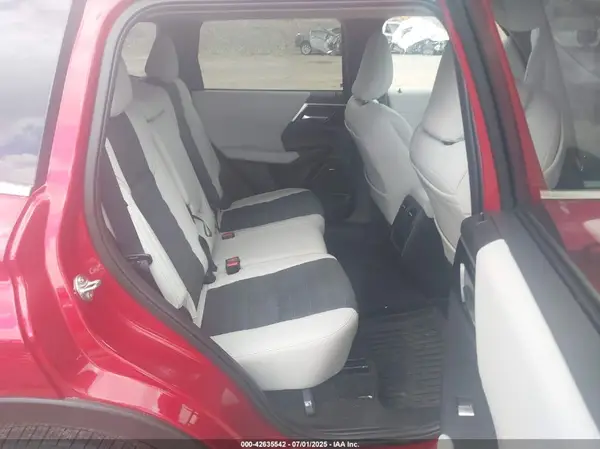 JA4J4VA85SZ022921 2025 MITSUBISHI OUTLANDER - Image 8