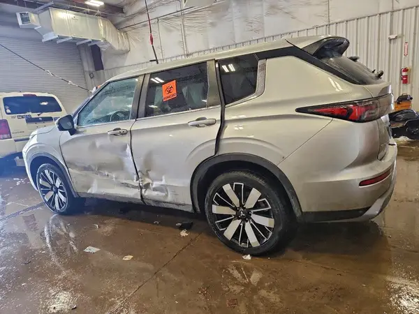 JA4J4VA85SZ035085 2025 MITSUBISHI OUTLANDER - Image 2
