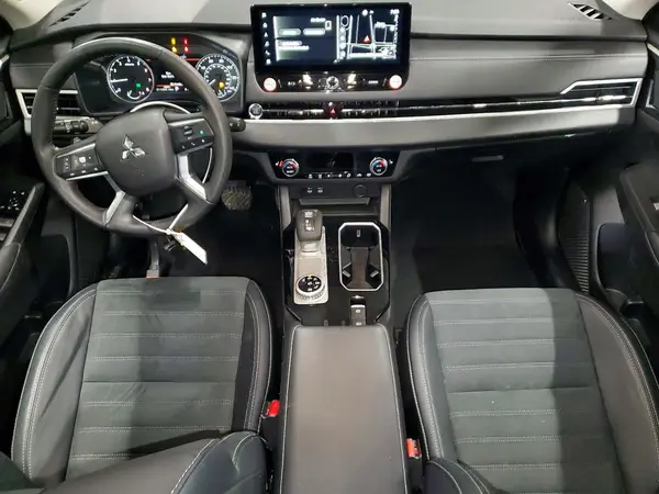 JA4J4VA85SZ046670 2025 MITSUBISHI OUTLANDER - Image 8