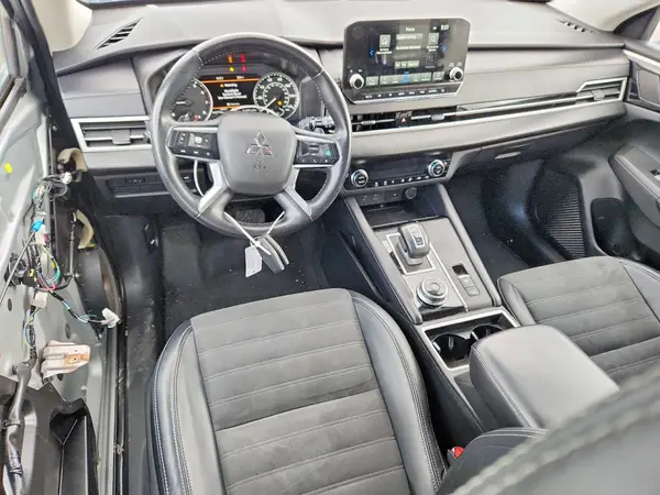 JA4J4VA86RZ013896 2024 MITSUBISHI OUTLANDER - Image 8
