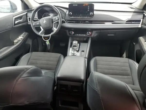 JA4J4VA86RZ026860 2024 MITSUBISHI OUTLANDER - Image 8