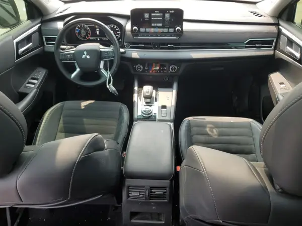 JA4J4VA86RZ050950 2024 MITSUBISHI OUTLANDER - Image 8