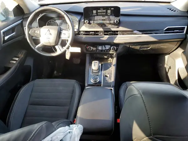 JA4J4VA86RZ057784 2024 MITSUBISHI OUTLANDER - Image 8