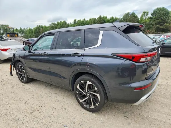 JA4J4VA86RZ059969 2024 MITSUBISHI OUTLANDER - Image 2