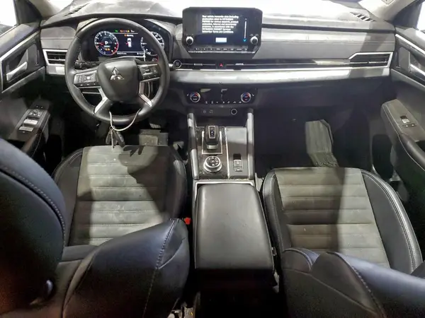 JA4J4VA86RZ078246 2024 MITSUBISHI OUTLANDER - Image 8