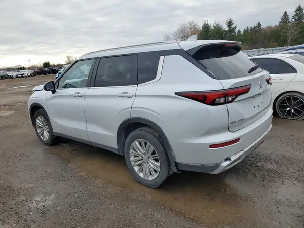 JA4J4VA86RZ635432 2024 MITSUBISHI OUTLANDER - Image 2