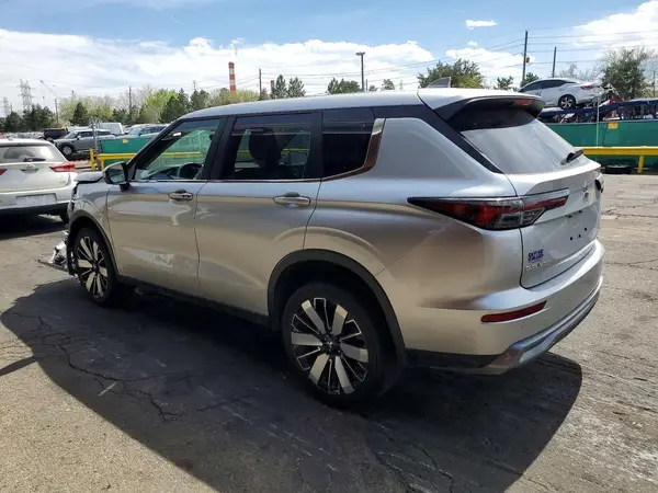 JA4J4VA86SZ048444 2025 MITSUBISHI OUTLANDER - Image 2
