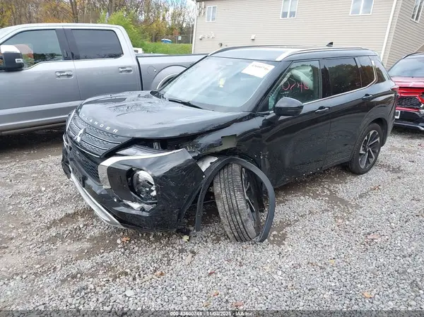 JA4J4VA87NZ060901 2022 MITSUBISHI OUTLANDER - Image 2
