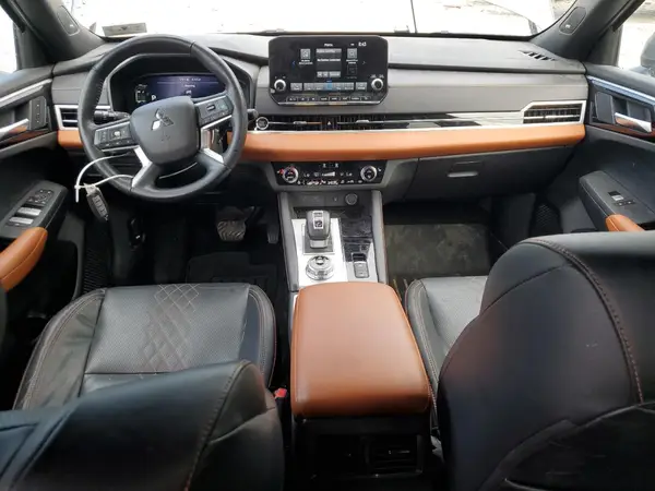 JA4J4VA87PZ036813 2023 MITSUBISHI OUTLANDER - Image 8