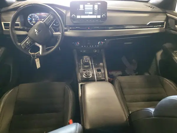 JA4J4VA87RZ007508 2024 MITSUBISHI OUTLANDER - Image 8