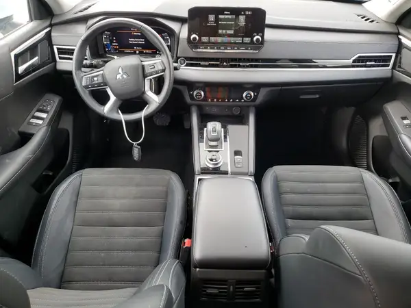 JA4J4VA87RZ010098 2024 MITSUBISHI OUTLANDER - Image 8
