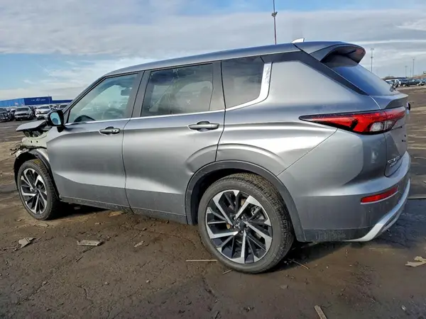 JA4J4VA87RZ022638 2024 MITSUBISHI OUTLANDER - Image 2