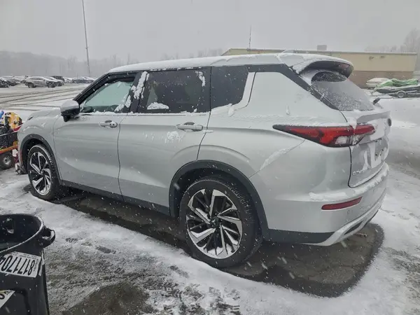 JA4J4VA87RZ047474 2024 MITSUBISHI OUTLANDER - Image 2