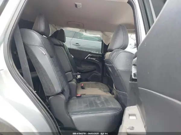 JA4J4VA87RZ051752 2024 MITSUBISHI OUTLANDER - Image 8