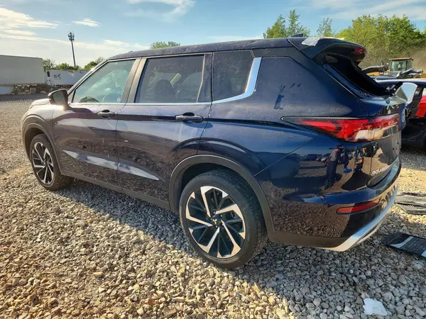 JA4J4VA87RZ063979 2024 MITSUBISHI OUTLANDER - Image 2