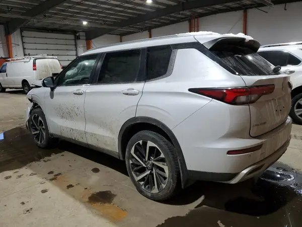 JA4J4VA87RZ612936 2024 MITSUBISHI OUTLANDER - Image 2