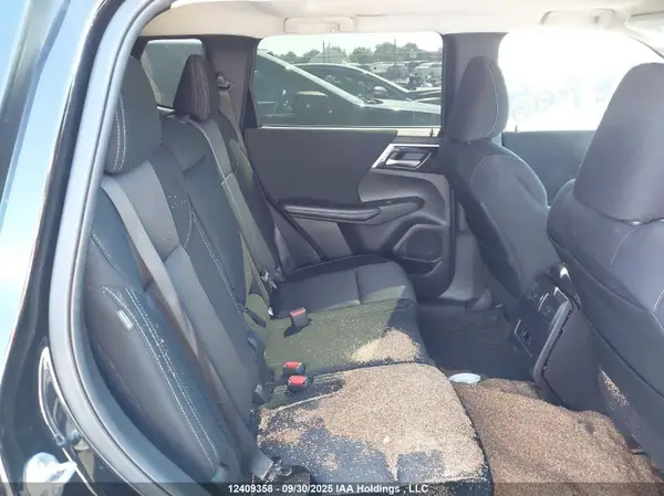 JA4J4VA87RZ616064 2024 MITSUBISHI OUTLANDER - Image 8