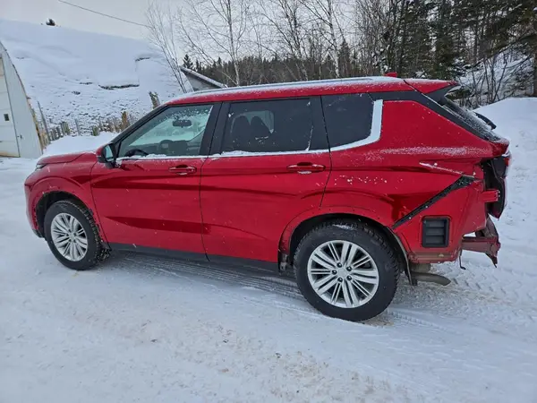 JA4J4VA87RZ622060 2024 MITSUBISHI OUTLANDER - Image 2