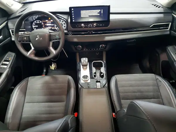 JA4J4VA87SZ016716 2025 MITSUBISHI OUTLANDER - Image 8
