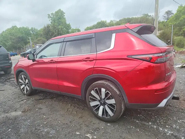 JA4J4VA87SZ017378 2025 MITSUBISHI OUTLANDER - Image 2