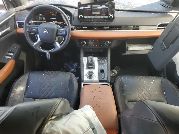 JA4J4VA88PZ022323 2023 MITSUBISHI OUTLANDER - Image 8