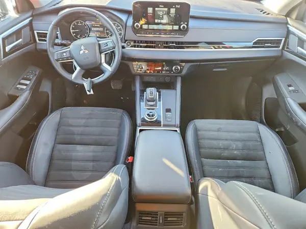 JA4J4VA88RZ027296 2024 MITSUBISHI OUTLANDER - Image 8