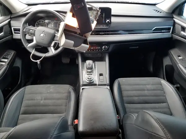 JA4J4VA88RZ027847 2024 MITSUBISHI OUTLANDER - Image 8