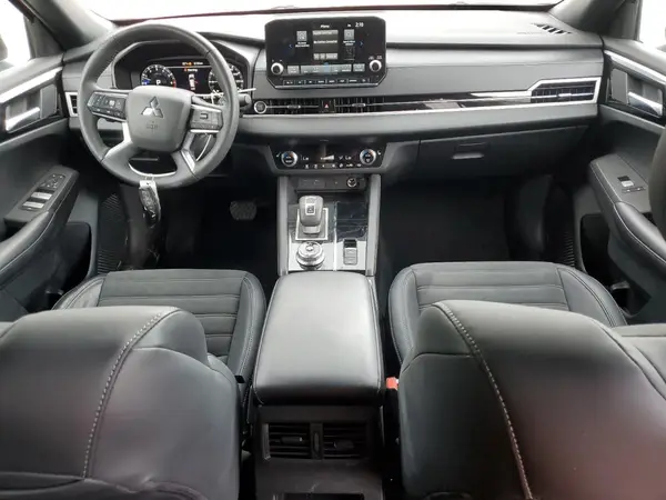 JA4J4VA88RZ029274 2024 MITSUBISHI OUTLANDER - Image 8