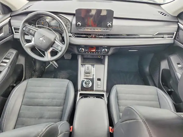 JA4J4VA88RZ032594 2024 MITSUBISHI OUTLANDER - Image 8