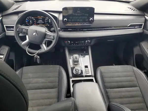 JA4J4VA88RZ035589 2024 MITSUBISHI OUTLANDER - Image 8