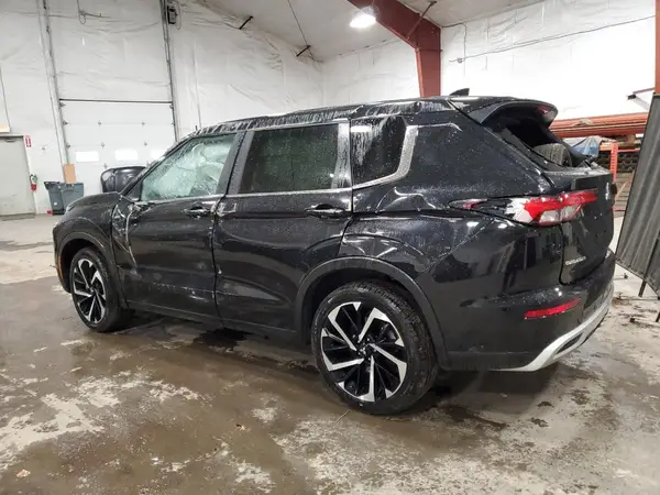 JA4J4VA88RZ047581 2024 MITSUBISHI OUTLANDER - Image 2