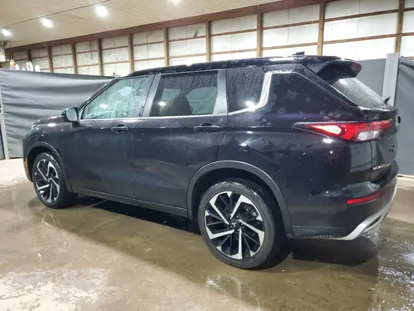 JA4J4VA88RZ048617 2024 MITSUBISHI OUTLANDER - Image 2