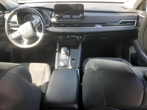 JA4J4VA88RZ049900 2024 MITSUBISHI OUTLANDER - Image 8