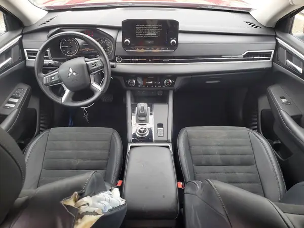 JA4J4VA88RZ070617 2024 MITSUBISHI OUTLANDER - Image 8