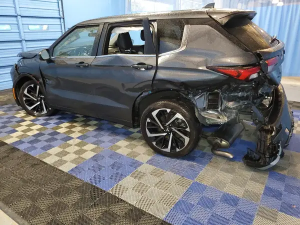 JA4J4VA88RZ077440 2024 MITSUBISHI OUTLANDER - Image 2