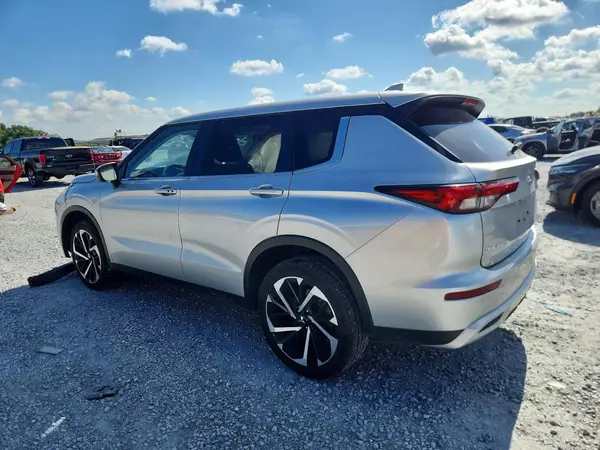 JA4J4VA88RZ085120 2024 MITSUBISHI OUTLANDER - Image 2