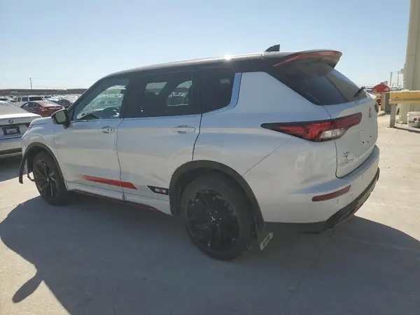 JA4J4VA88RZ087482 2024 MITSUBISHI OUTLANDER - Image 2
