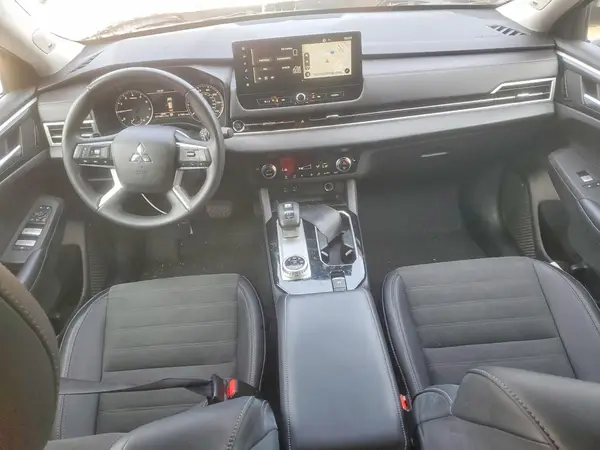 JA4J4VA88SZ015221 2025 MITSUBISHI OUTLANDER - Image 8