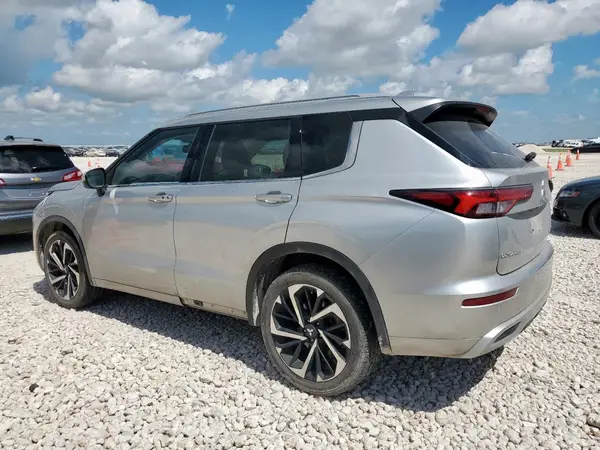 JA4J4VA89NZ064531 2022 MITSUBISHI OUTLANDER - Image 2