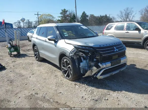 JA4J4VA89NZ081121 2022 MITSUBISHI OUTLANDER - Image 1