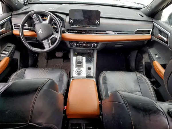 JA4J4VA89NZ081166 2022 MITSUBISHI OUTLANDER - Image 8