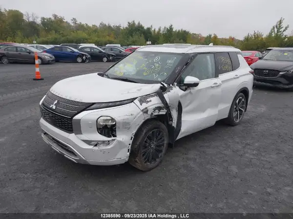 JA4J4VA89NZ609546 2022 MITSUBISHI OUTLANDER - Image 2