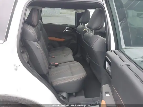 JA4J4VA89NZ609546 2022 MITSUBISHI OUTLANDER - Image 8