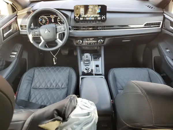 JA4J4VA89PZ015574 2023 MITSUBISHI OUTLANDER - Image 8