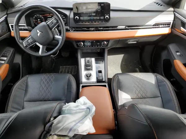 JA4J4VA89PZ038207 2023 MITSUBISHI OUTLANDER - Image 8