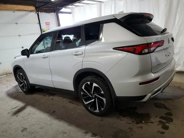 JA4J4VA89RZ041157 2024 MITSUBISHI OUTLANDER - Image 2